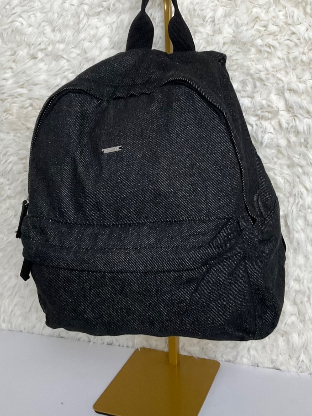 VOLCOM WOMEN'S MINI BACKPACK! - Picture 3 of 13